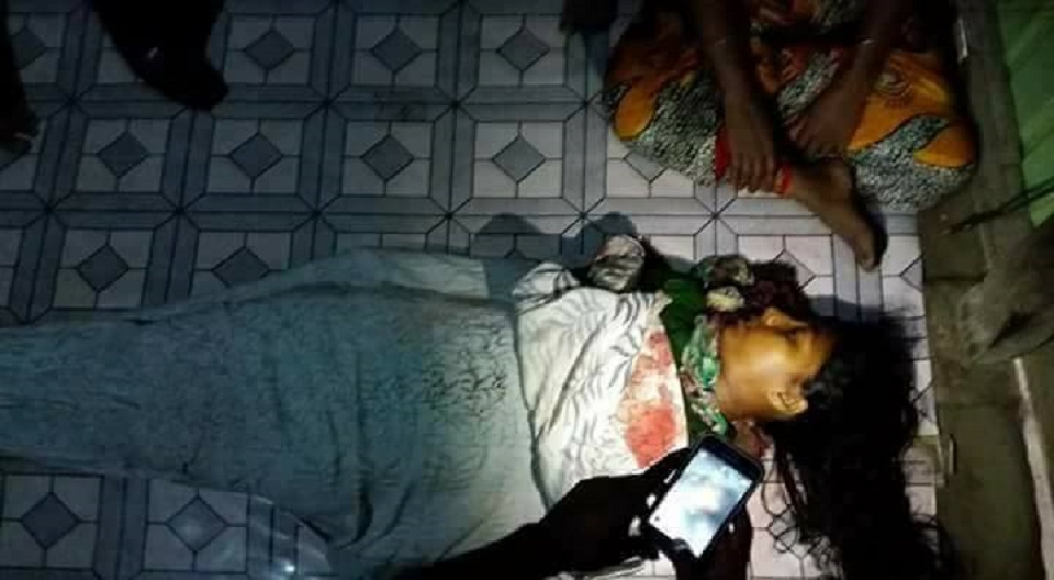 দাগনভূঞায় সন্ত্রাসীর গুলিতে গৃহবধূ নিহত