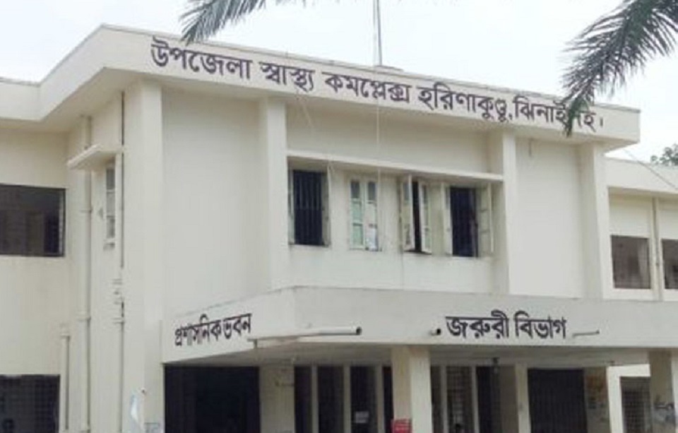 ৪ লাখ মানুষের সেবায় ৬ জন চিকিৎসক