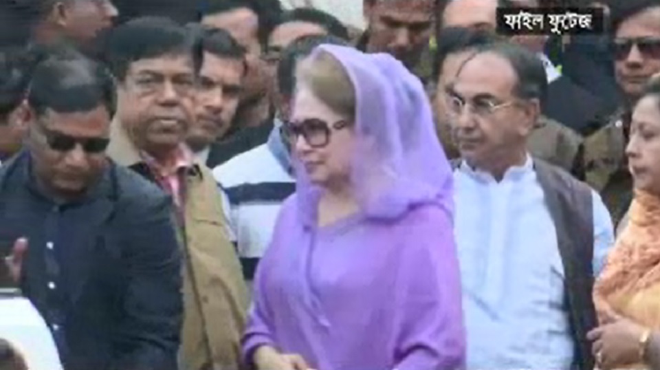 কুমিল্লায় বিশেষ ক্ষমতা আইনের মামলায় গ্রেফতার খালেদা