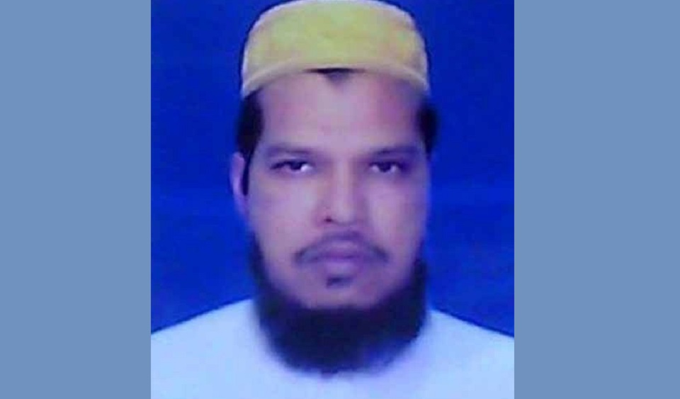 নগ্নছবির ভয় দেখিয়ে ছাত্রীকে ধর্ষণ মাদ্রাসা সুপারের