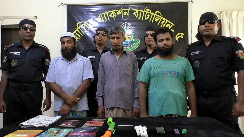 নাটোরে তিন জেএমবি সদস্য আটক