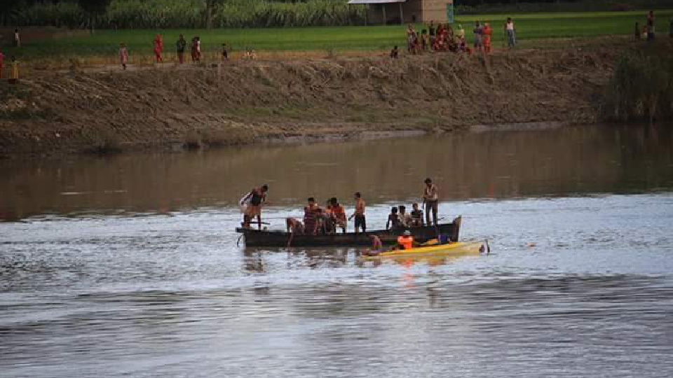 মাতামুহুরি নদী থেকে ৫ স্কুলছাত্রের লাশ উদ্ধার