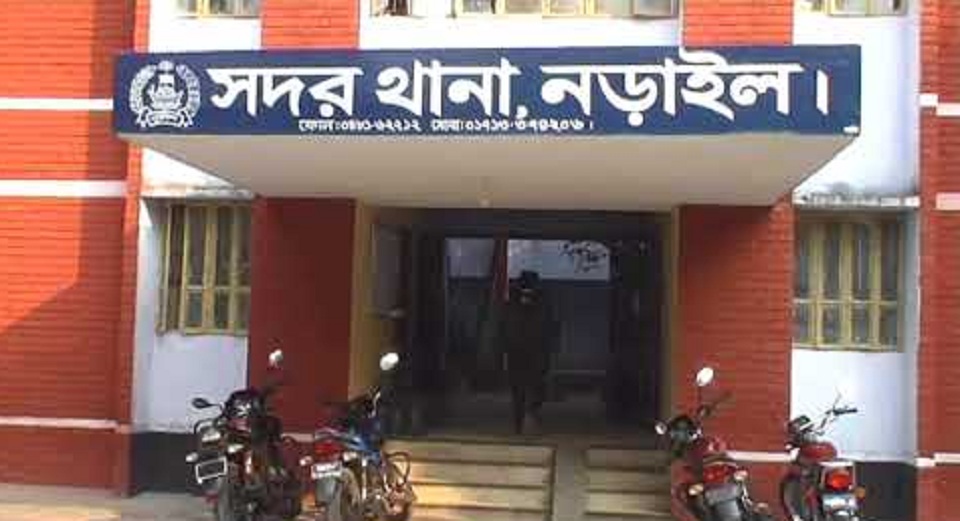 আমের লোভ দেখিয়ে শিশুকে ধর্ষণ করলো ৬৫ বছরের বৃদ্ধ