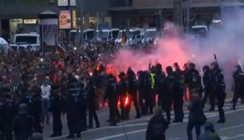 জার্মানিতে অভিবাসন বিরোধী বিক্ষোভ, সংঘর্ষ