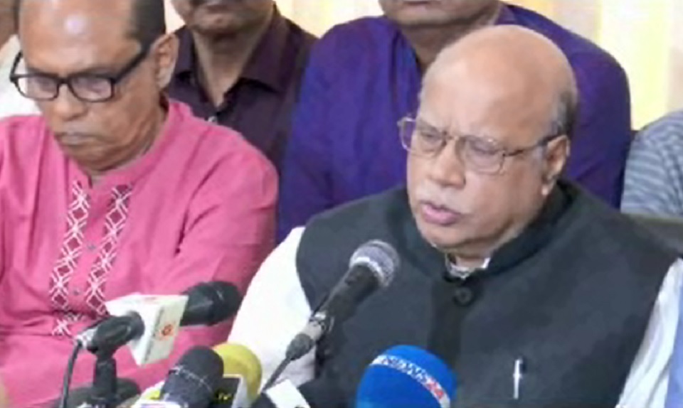 ‘শিক্ষার্থীরা সরকারকে চোখে আঙ্গুল দিয়ে দুর্বলতা তুলে ধরেছে’