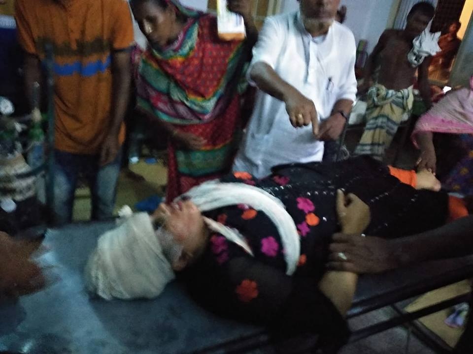 ‘আনন্দ টিভি’র পাবনা প্রতিনিধিকে কুপিয়ে হত্যা