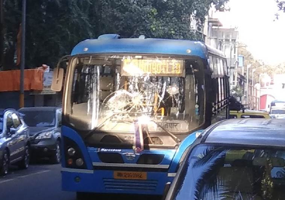 তেলের মূল্যবৃদ্ধি এবং রুপির দরপতনের প্রতিবাদে ভারতজুড়ে ‘বনধ’