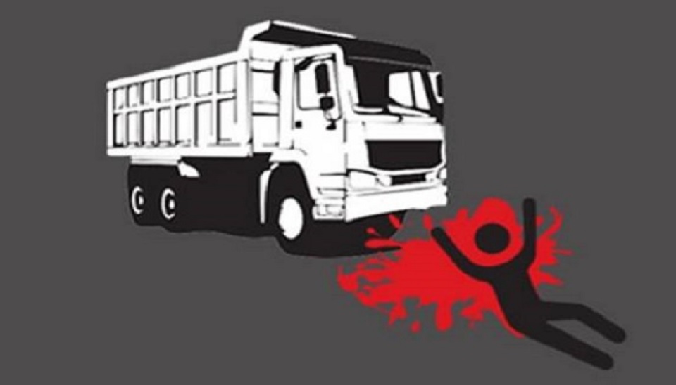 মীরসরাইয়ে ট্রাক চাপায় নিহত ৪