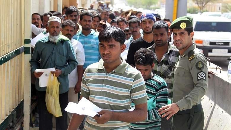 সৌদিতে ১২ ধরনের চাকরি প্রবাসীদের জন্য বন্ধ: আজ থেকে কার্যকর নতুন আইন