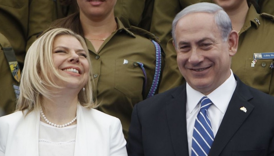 অর্থ আত্মসাতের অভিযোগে নেতানিয়াহুর স্ত্রী কাঠগড়ায়