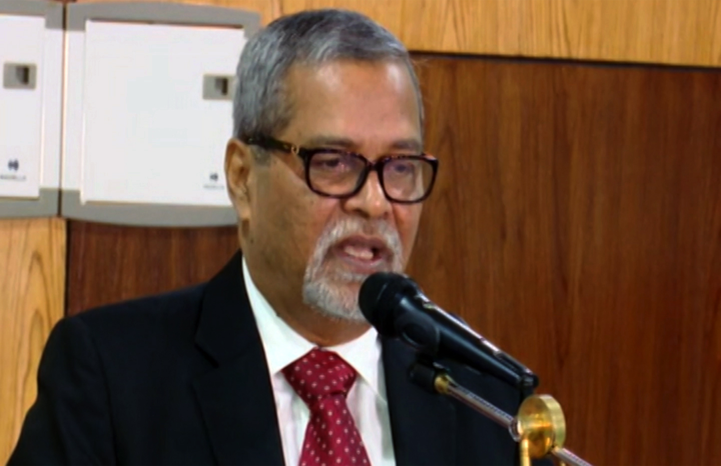 জাতীয় নির্বাচনের প্রস্তুতি প্রায় শতভাগ সম্পন্ন : সিইসি