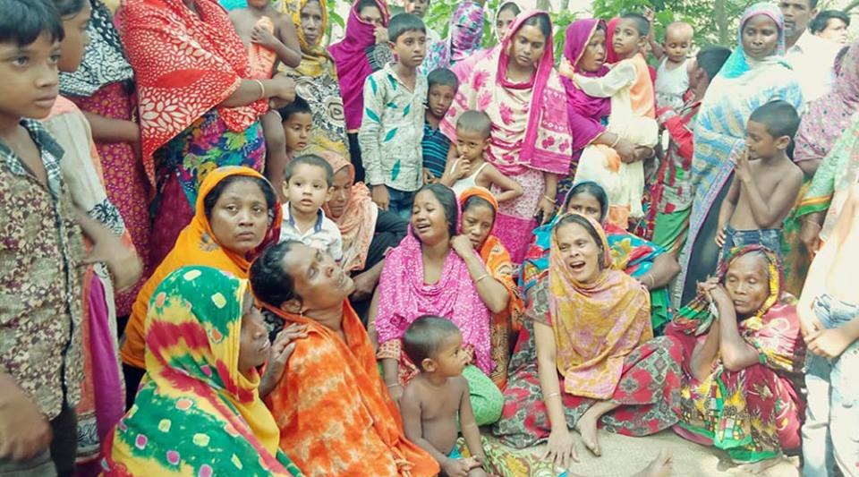 নারায়ণগঞ্জে নিহত ৪: পাবনায় চলছে শোকের মাতম