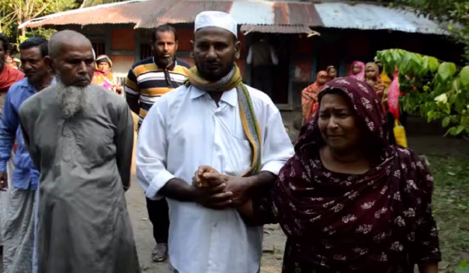বরগুনায় ঘুমন্ত আ’লীগ নেতাকে হাত-পা বেধে শ্বাসরোধে হত্যা
