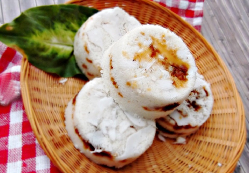 কিভাবে তৈরি করবেন শীতের ভাপা পিঠা