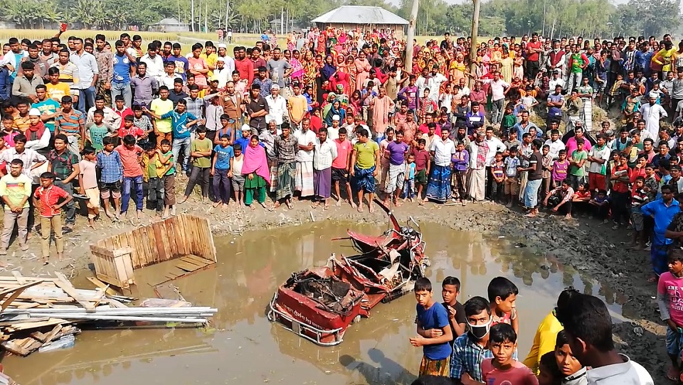 তিন জেলায় সড়ক দুর্ঘটনায় নিহত ৬