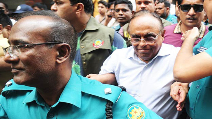 আত্মসমর্পণের পর ব্যারিস্টার মইনুলের জামিন নামঞ্জুর, কারাগারে পাঠানোর নির্দেশ