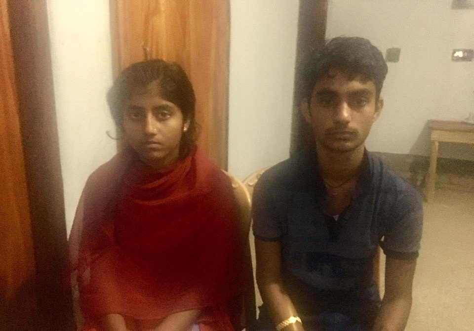 প্রেমের টানে মাগুরায় ভারতীয় কিশোরী