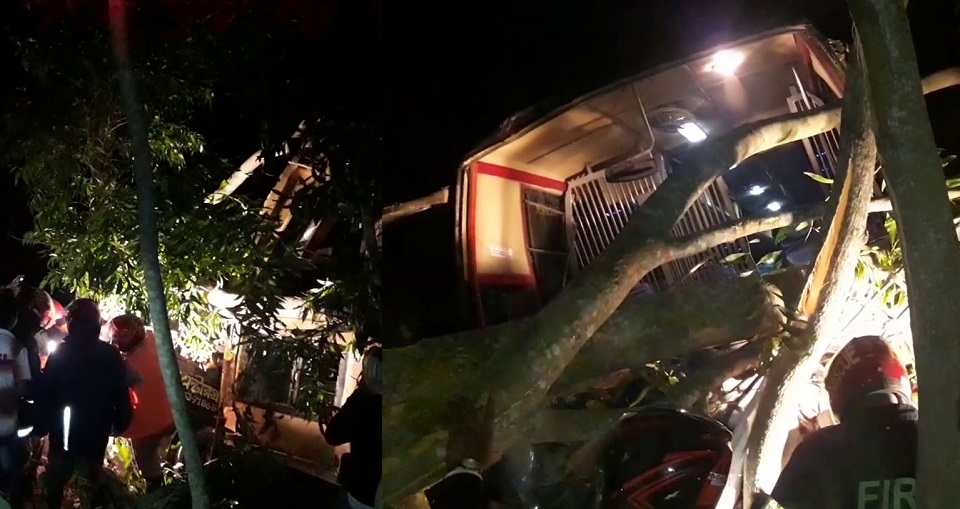 গোপালগঞ্জে বাস-থ্রিহুইলার সংঘর্ষে নিহত ১১