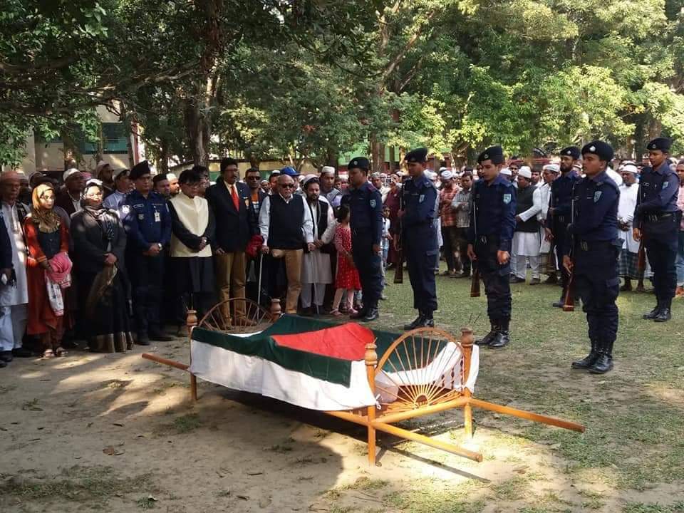 নিজ গ্রামে শায়িত হলেন বীর প্রতীক তারামন বিবি