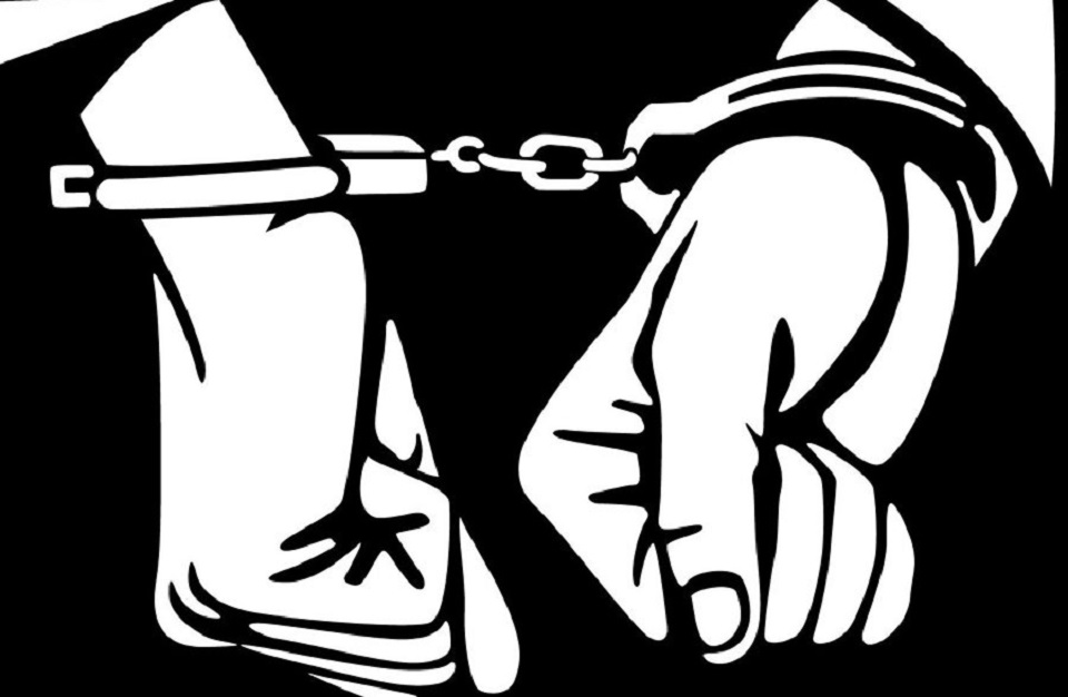 নোয়াখালীতে গণধর্ষণের হুকুমদাতাসহ আটক ২