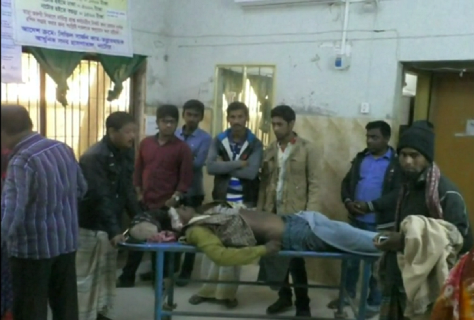 নাটোরে জমি নিয়ে বিরোধের জেরে দুই পক্ষের সংঘর্ষে নিহত ১