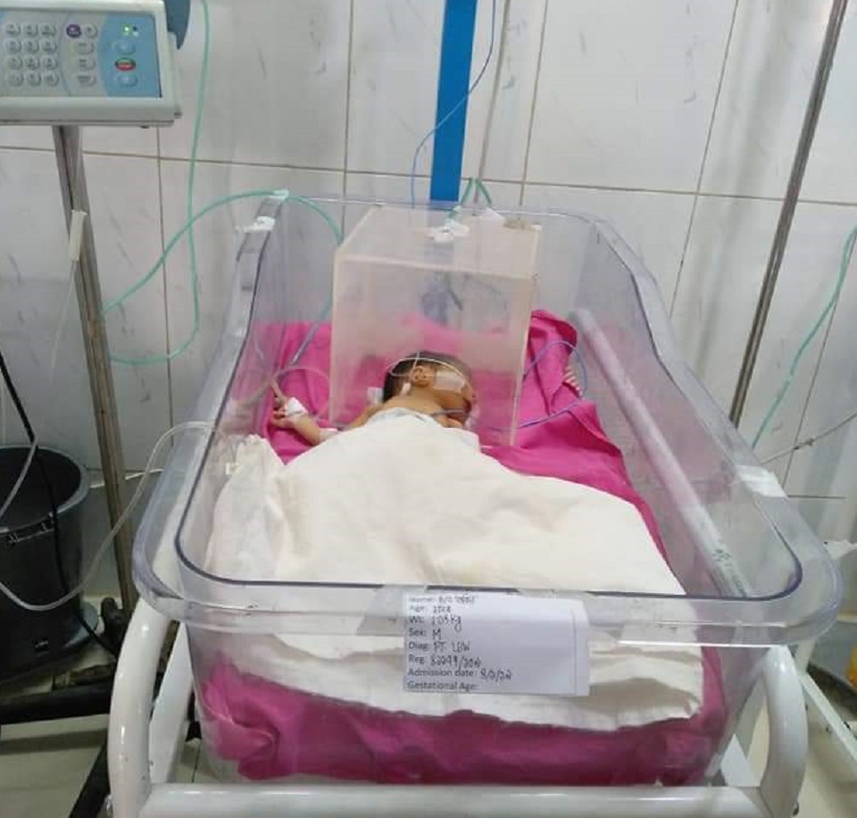 ড্রেন থেকে উদ্ধার হওয়া সেই নবজাতককে বাঁচানো গেলোনা