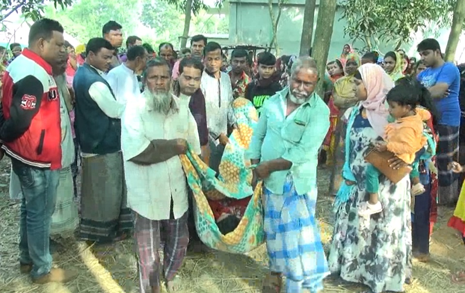 প্রতিবেশীর সাথে স্ত্রীর পরকীয়া, তালাবদ্ধ ঘরে স্বামীর লাশ উদ্ধার