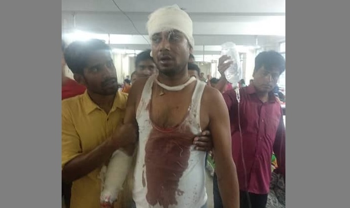 উপজেলা নির্বাচন: নৌকার প্রার্থীর সমর্থক ও বিদ্রোহীদের সংঘর্ষ