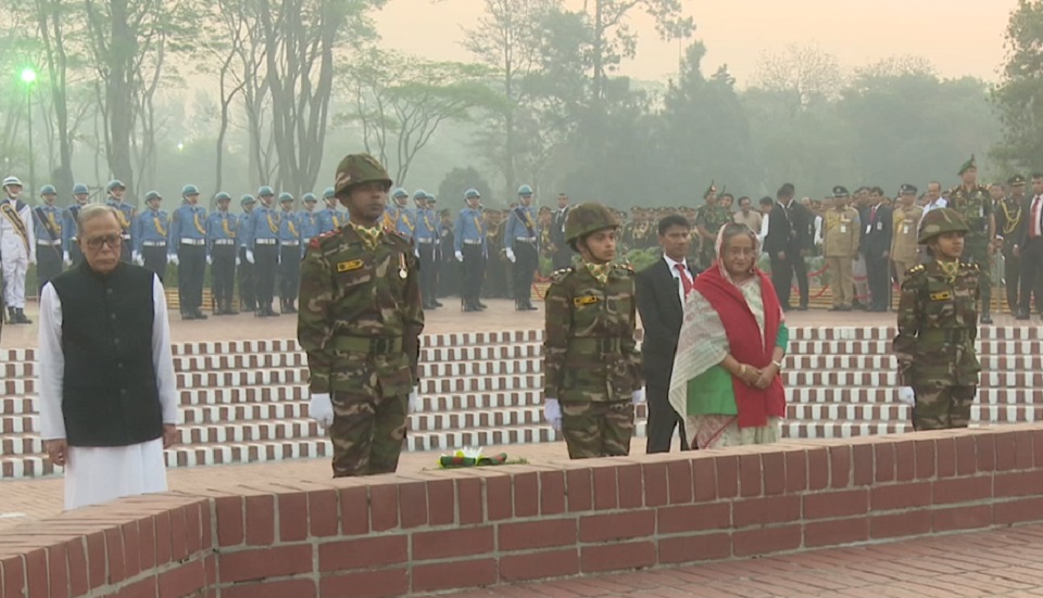 স্বাধীনতা দিবসে একাত্তরের বীর শহীদদের স্মরণ