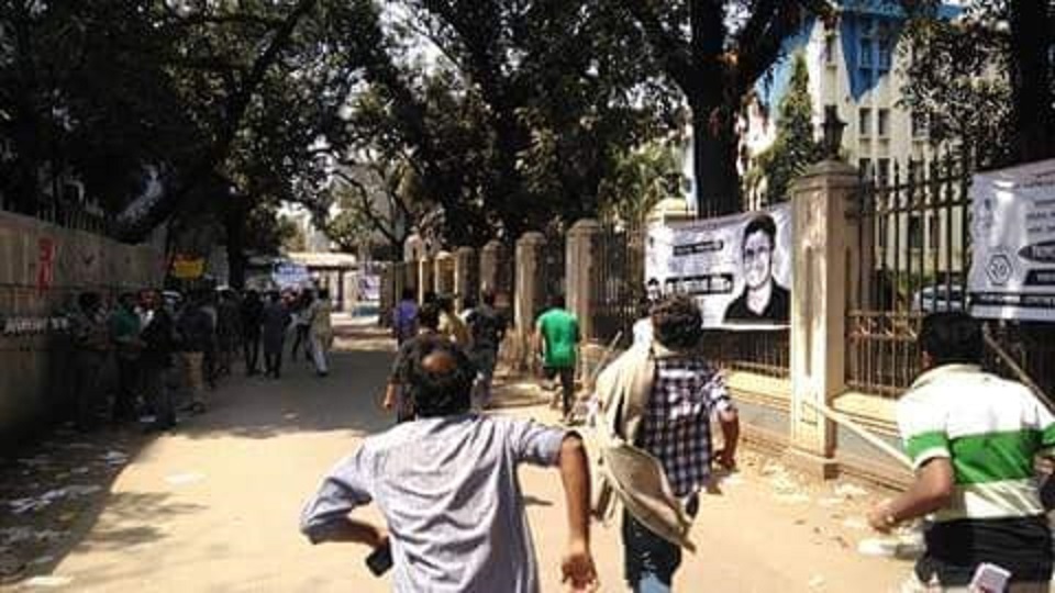 ঢাবিতে এরশাদের ছাত্র সমাজকে ধাওয়া