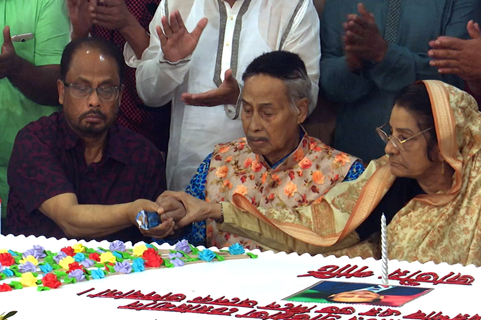 ৯০তম জন্মদিন পালন করলেন এরশাদ