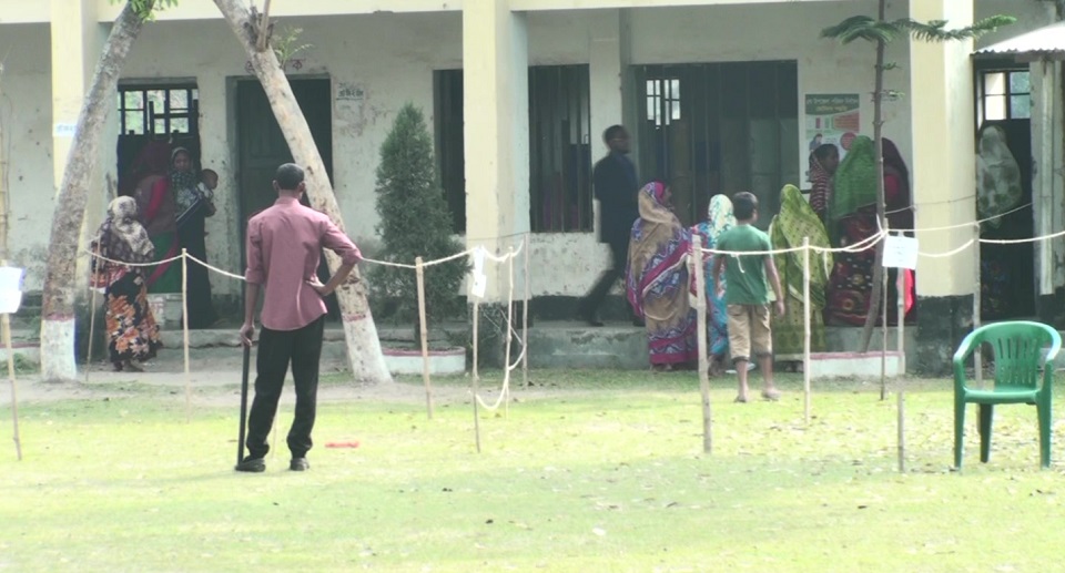 দ্বিতীয় ধাপের উপজেলা নির্বাচনেও নেই ভোটারদের স্বতঃস্ফুর্ত অংশগ্রহণ