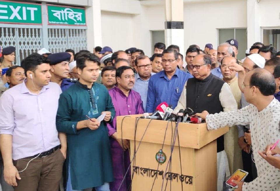 ঈদের আগাম টিকিট শুধু কমলাপুর থেকে নয়: রেলমন্ত্রী