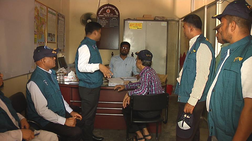 বগুড়া বিআরটিএ’তে দুদকের অভিযান, ৪ দালালের কারাদণ্ড