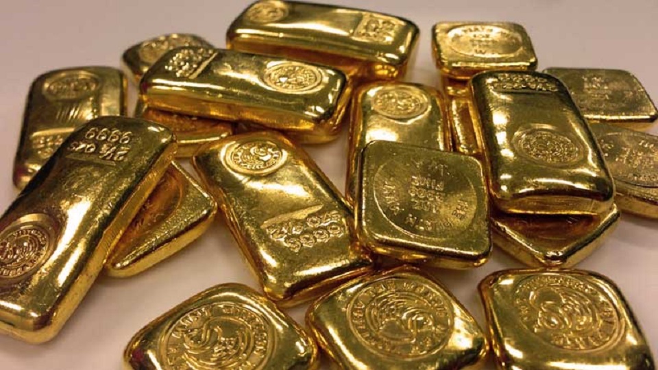 দুবাইফেরত বিমান থেকে ১২ কেজি স্বর্ণ জব্দ