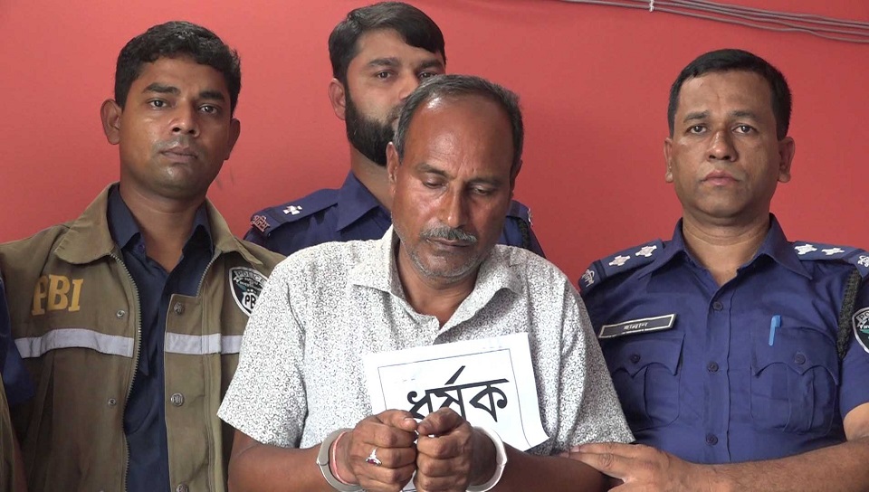 প্রতিবন্ধি তরুণীকে ধর্ষণ, মাদ্রাসা শিক্ষক গ্রেফতার