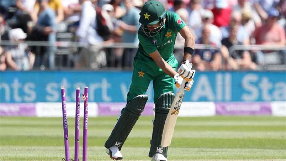 পাকিস্তানের চরম ব্যাটিং বিপর্যয়