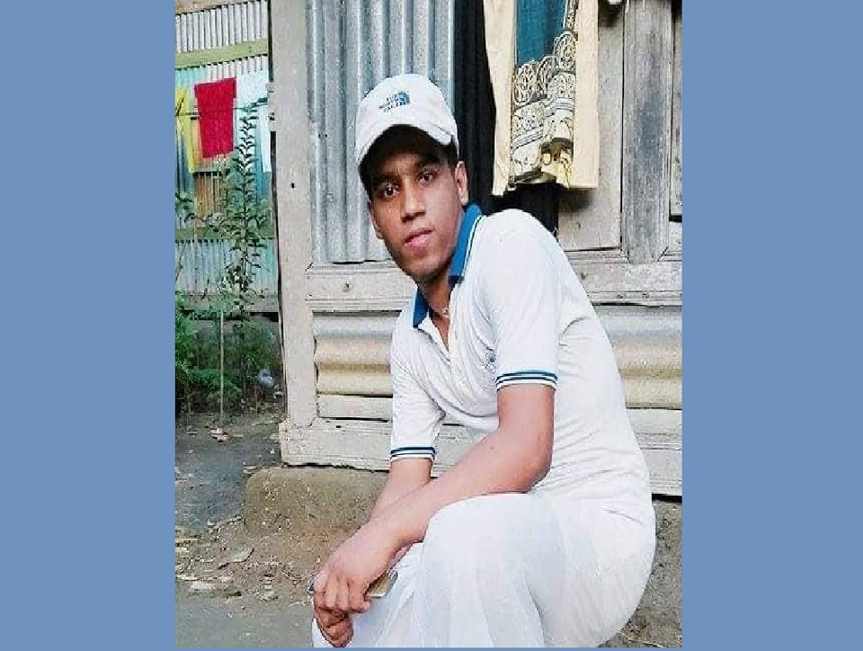 রাতে ডাব পাড়তে গিয়ে ঢাবি শিক্ষার্থীর মৃত্যু