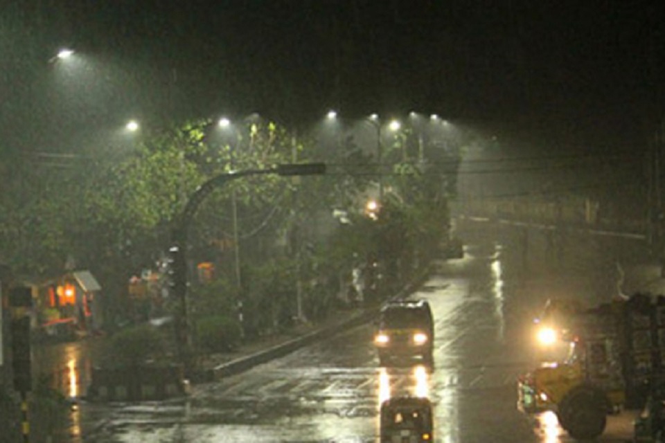 অবশেষে রাজধানীতে স্বস্তির বৃষ্টি