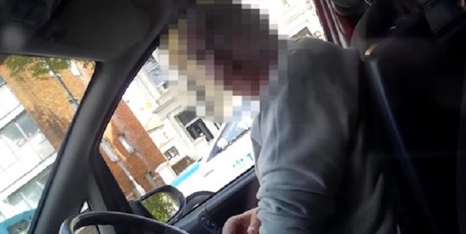 শয্যাসঙ্গী হওয়ার বিনিময়ে বাসা ভাড়া দেয়ার অফার!