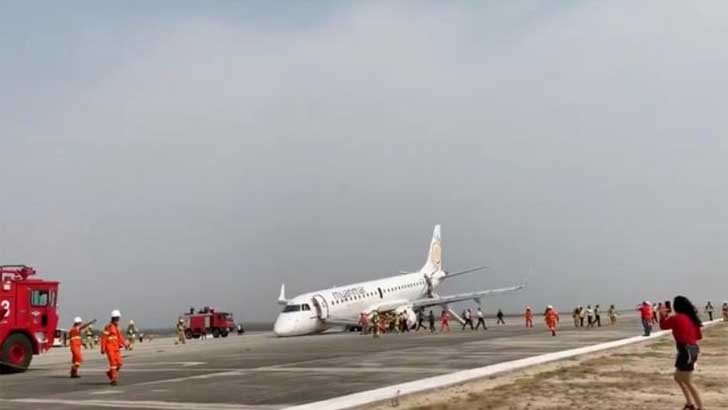 ল্যান্ডিং গিয়ার ছাড়াই রানওয়েতে নামল মিয়ানমারের যাত্রীবাহী বিমান