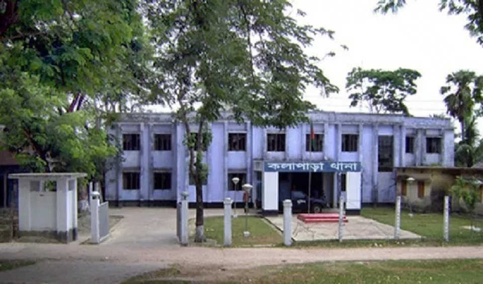 শিক্ষার্থীকে ঘর থেকে ডেকে নিয়ে ধর্ষণ