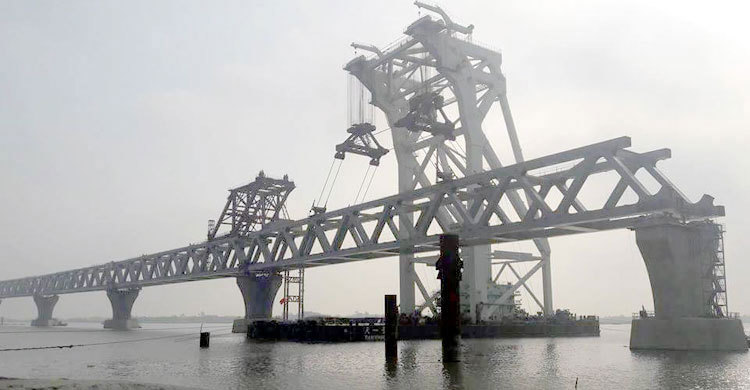 পদ্মা সেতুর ৪০তম স্প্যান বসলো আজ