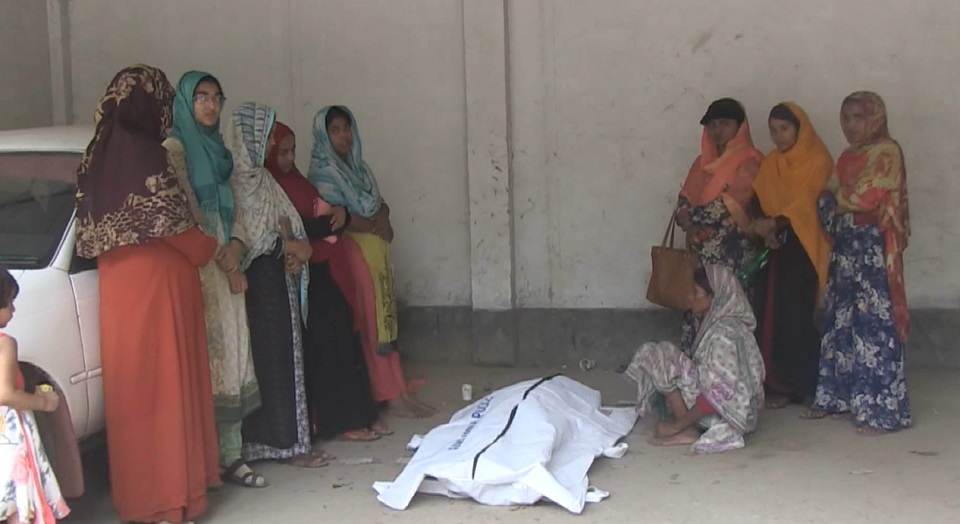 চলন্ত বাসে নার্সকে গণধর্ষণ ও হত্যায় আটক ৫