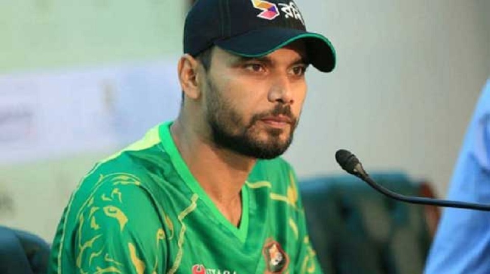 সেমিফাইনালের স্বপ্ন জিইয়ে রাখতে জয়ের বিকল্প নেই: মাশরাফী