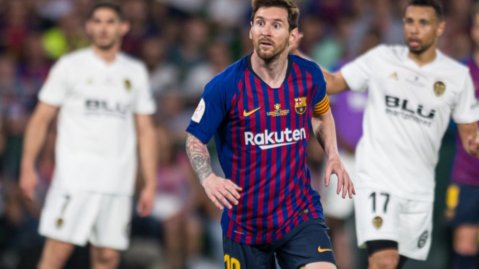 বিশ্বের সবচেয়ে ধনী ক্রীড়াবিদের শীর্ষে মেসি