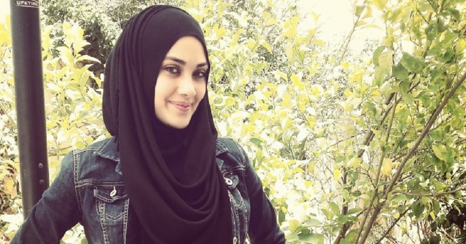 হিজাব পড়ায় মুসলিম নারীর উপর হামলা, টুইট ভাইরাল