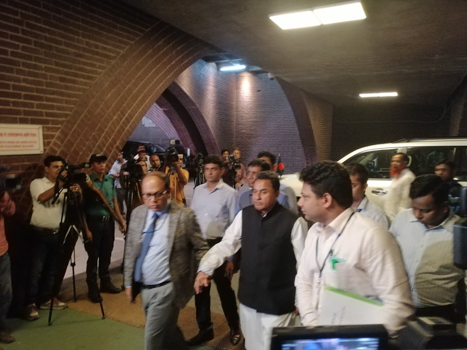 মন্ত্রিসভার বৈঠকে যোগ দিয়েছেন অর্থমন্ত্রী