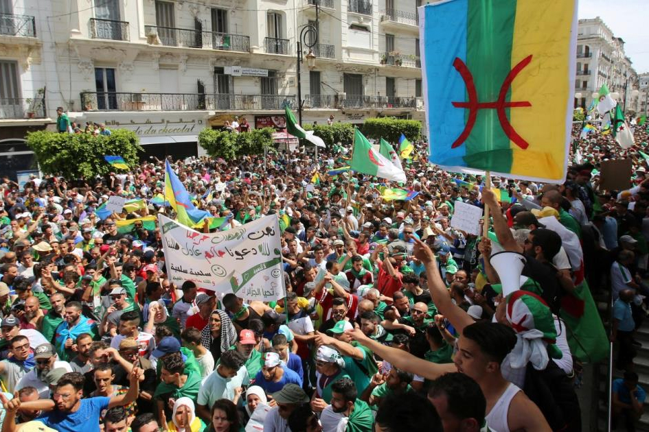 ফের বিক্ষোভে উত্তাল আলজেরিয়া