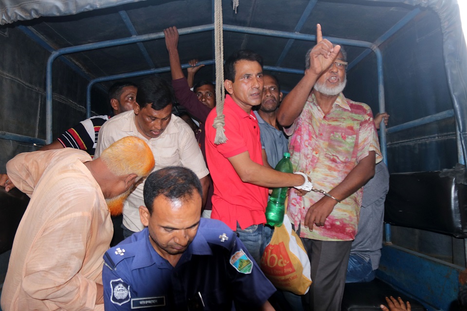 শেখ হাসিনার ট্রেনবহরে গুলি: বিএনপির ২৮ নেতাকর্মীর জামিন নামঞ্জুর